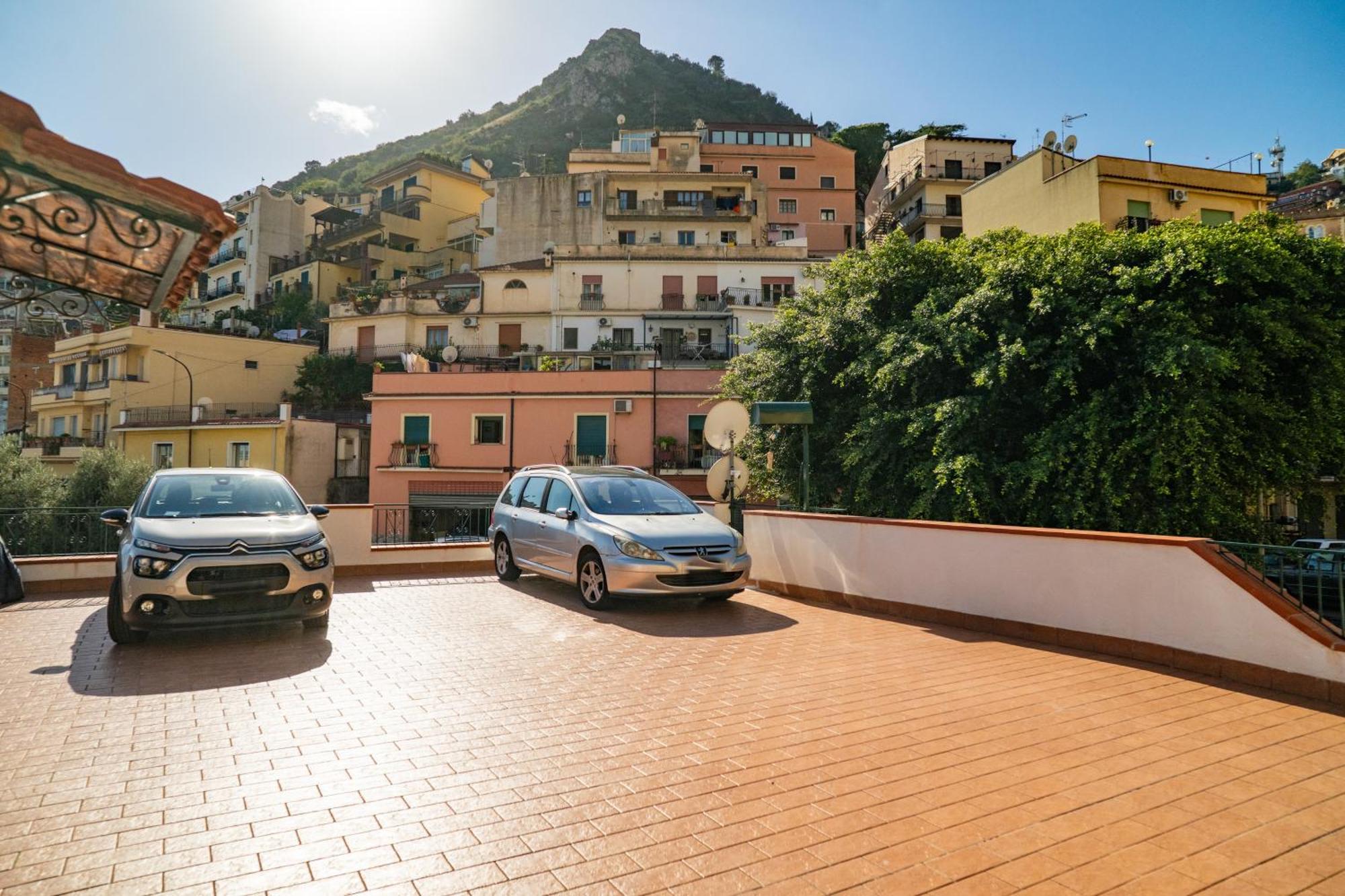 Atenasio Garden Suite, Elegance & Relaxation In The Heart Of Apartment Taormina